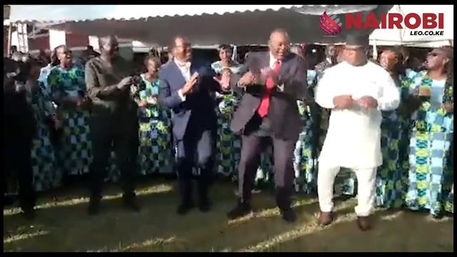 Presidents Uhuru Kenyatta & Akinwumi Adesina Of Sierra Leone Dance At State House.