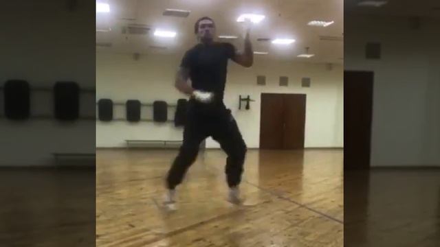 Александр Усик готов потанцевать 10 ноября в ринге против Тони Беллью.