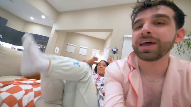 Surprising My Friends At A SLEEPOVER! (MELVIN COME BACK!)