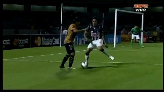 Tunel De Martín Bravo | Pumas 1-1 Monterrey_Semifinal Ida COCACAF Champions League 11/12