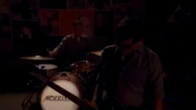 Morrissey - Back On The Chain Gang (The Pretender Cover)