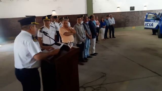 FmConlara Córdoba - Video 2 Entrega Movil Policial A Cruz De Caña-La Paz. Oscar Gonzalez Pres.Unica