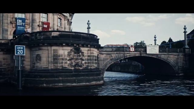 Jeanne Balibar - Johnny Guitar