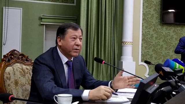 Суолу ҷавоб бо вазири корҳои дохилӣ