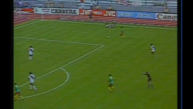 1982 (June 15) Peru 0-Cameroon 0 (World Cup).avi