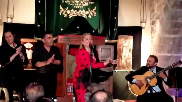 Remedios Reyes Y Julio Romero El Tuyo