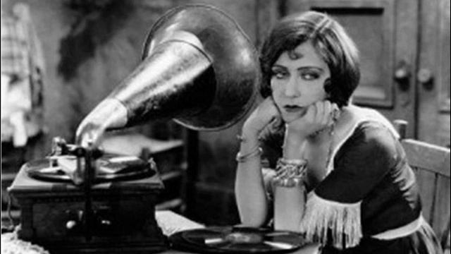 78 R.p.m. - Bernard And His Orchestra - Io Conosco Un Bar.wmv