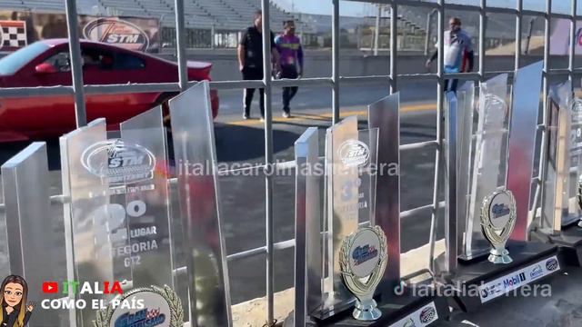 Julio Bracho Compite Y Muestra Su Carro De Carrera En Autódromo Monterrey