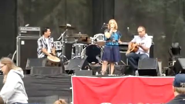 Not Afraid Alyssa Graham At Fish Fest 2012