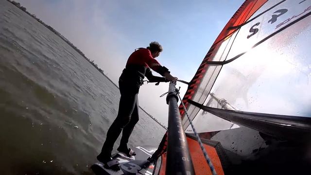 Windfoil @ Kessenich (B): Go Pro Boom Back Mount