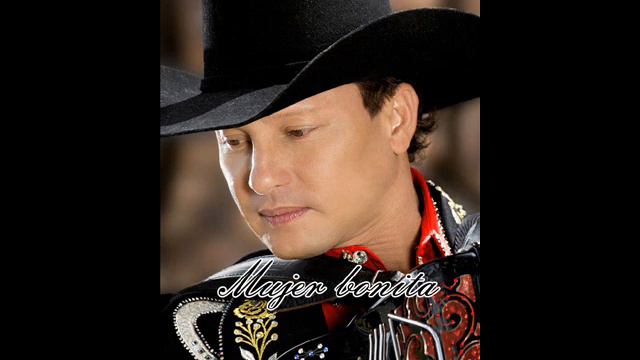 Giovanny Ayala Mujer Bonita