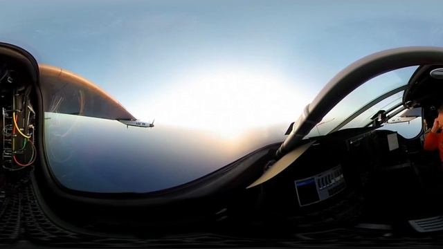 360 Video: Solar Impulse Footage Shows Inside Aircraft As It Flies Over Mediterranean - TomoNews