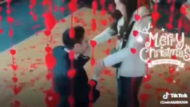 شو صعبة تكون نعسان وبدك تنام
 والشوق مايخليك💔