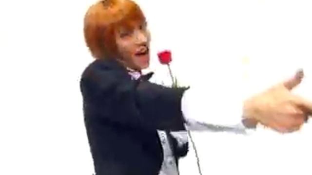 Hee Chul Ki Bum - Dancing And Lipsynching To Kim Jong Guk's Sarangs.asf