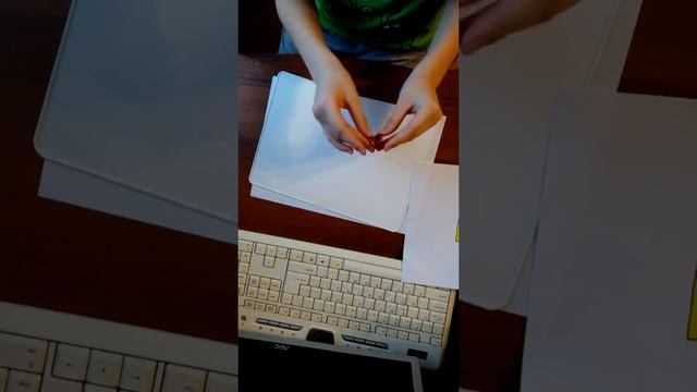 Как зделать из пластилина розу🌹