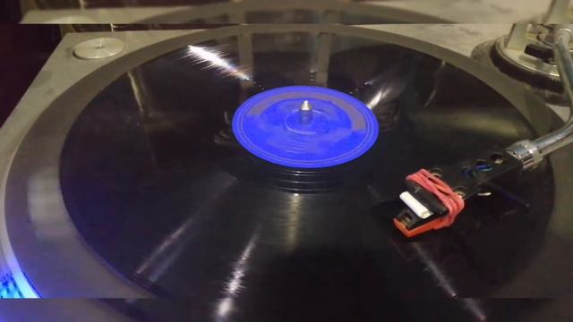 Оркестр п/у Э. Берелли, исп. Л. Делиль - 