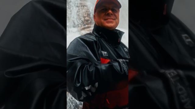 Обзор экипа в водопаде