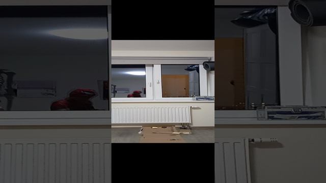 веб шутер и костюм человека паука