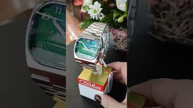 Часы Слава телевизор