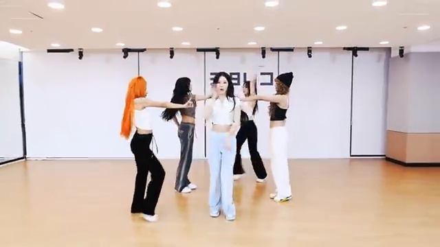 (G)I-DLE - 