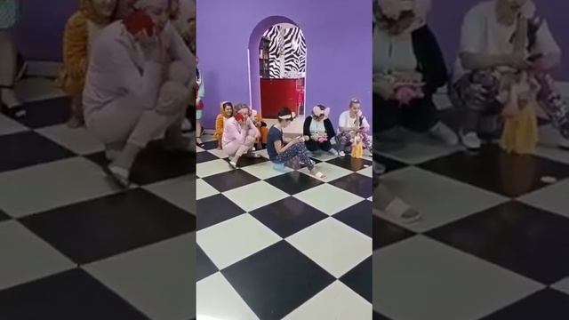 сценка на выпускной от родителей.