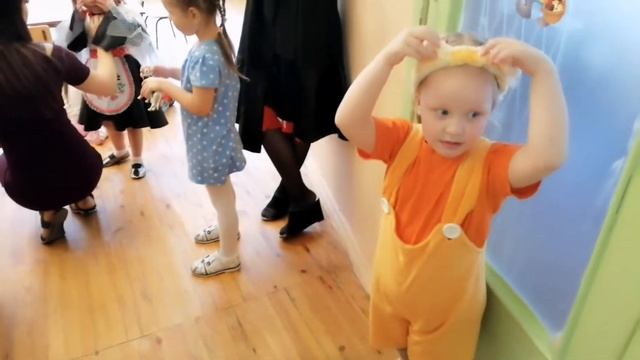 АНЯ ВЕРНУЛАСЬ В ПРОШЛОЕ И ВСТРЕТИЛА БЕЛКУ, МЫШКУ И ЛИСУ.  ПУТЕШЕСТВИЕ НА УТРЕННИК В ДЕТСКИЙ САД.