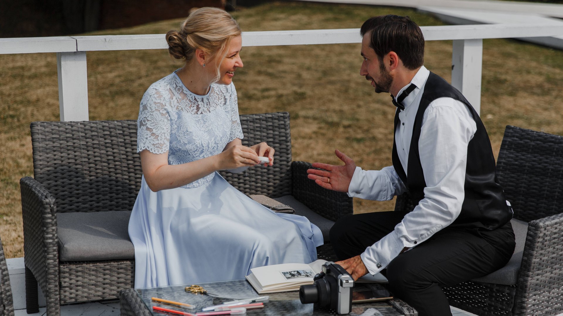 Пранк-интервью с гостями