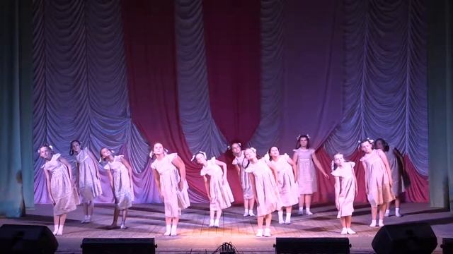 Хореографическая студия Карамельки   Месяц дружок