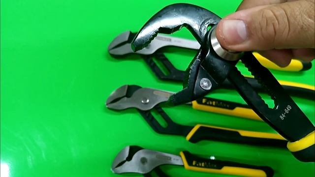 Stanley Fatmax Groove Joint Pliers 84-922 and 84-529 set