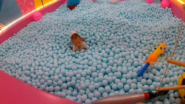 МУЗЕЙ ШАРИКОВ . 2 часть \ Видео для детей.