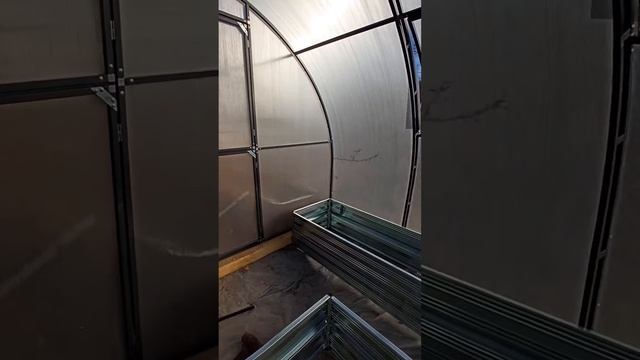 Теплица 6_3 Vinterhas Premium, полигаль Smart калибри 4мм. брусовой фундамент , грядки оцинкованные