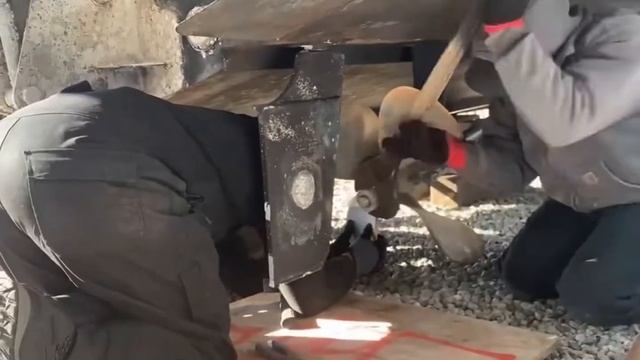 How To Remove An Inboard Propeller