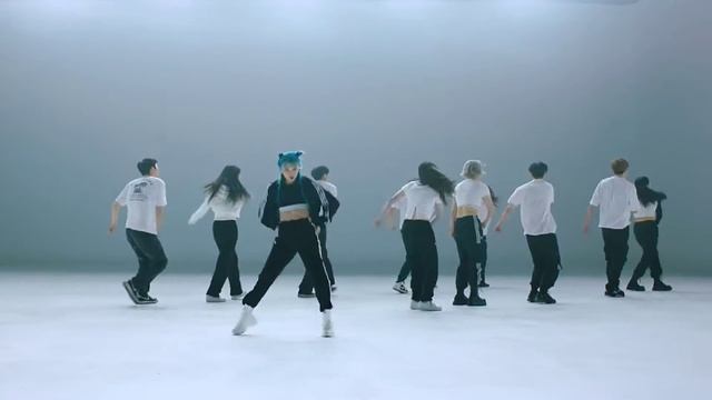 AleXa - ＂WONDERLAND＂ (dance Practice Mirrored)