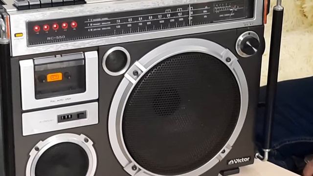 Victor RC-550. Слушаем, смотрим, тестируем.