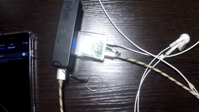 колонка блютуз из палена, наушники и АУКС-блутуз в машину