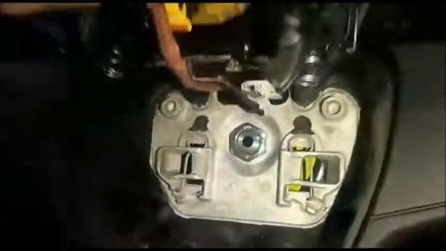 УАЗ ПАТРИОТ !!!СНИМАЕМ ВОДИТЕЛЬСКУЮ ПОДУШКУ БЕЗОПАСНОСТЬ ПРАВИЛЬНО