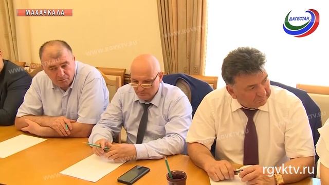 Владимир Иванов провел совещание  по вопросу ввода в эксплуатацию объектов со  степенью готовности