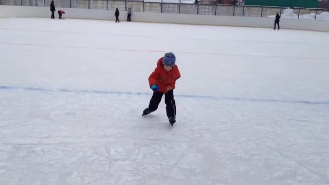 21.02.2015 Леша на катке