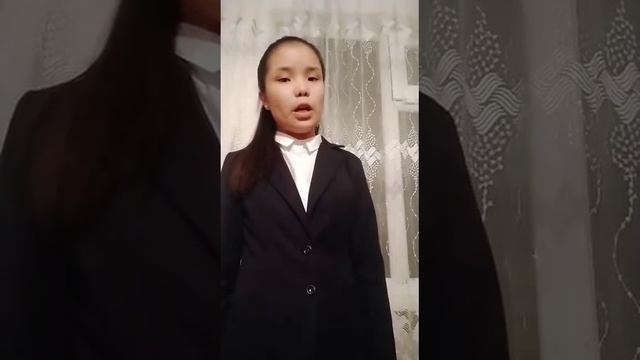 Фариза Оңғарсынованың өлеңін оқыған: Жетен Ақбота