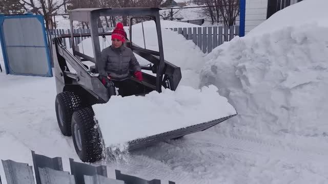 ЭКСПЕДИЦИЯ за снегом! ПЕРВЫЕ ТЕСТЫ погрузчика и ПОЛОМКА. Часть 9.