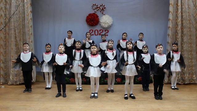 Ansamblul ”Răzeșii” Junior, ”Țara Rândunelelor”