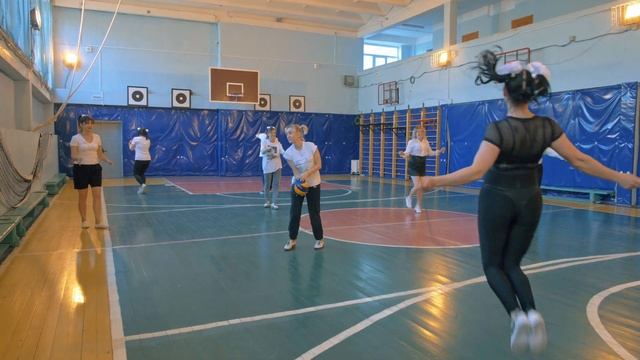Родители выпускников  города Алексина сделали клип - сюрприз. Школа N2.