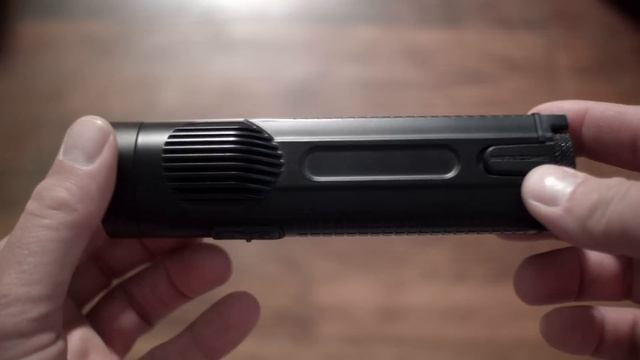 Nitecore EC4GT Flashlight Review  Comparison.  A High Powered Lithium Ion Torch.