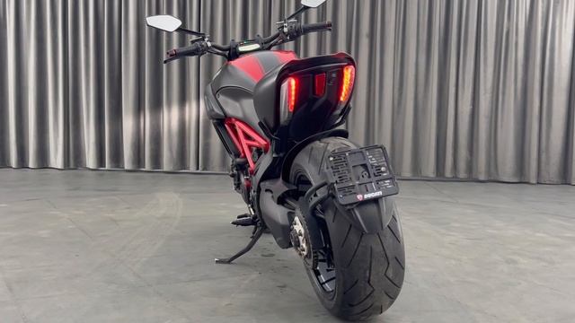 Ducati Diavel Carbon