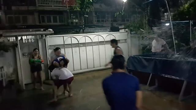 Yanhee Pinoys' Songkhran Party 2015
