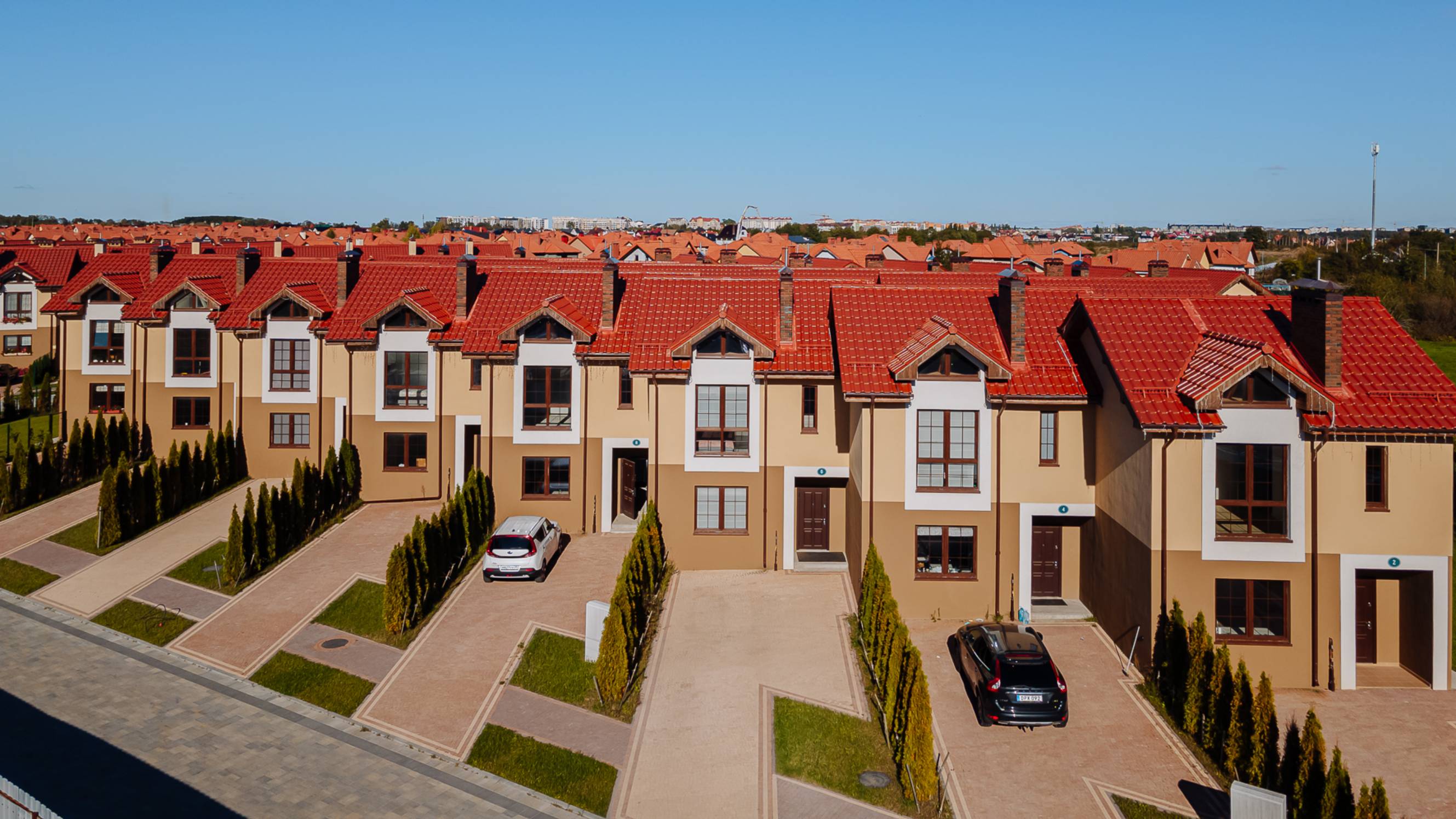 Срочная продажа таунхаус 92.6 м2 на участке 1.5 сотки на побережье Балтики г. Зеленоградск