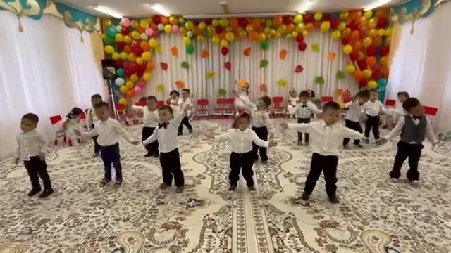 «Алтын күз»  ортаңғы «Жұлдыз»  тобы. 2023жыл. Золотая осень. Утренник.