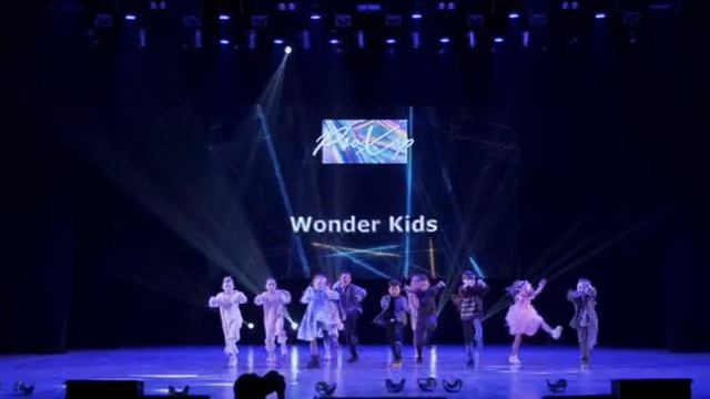 Команда WONDER KIDS
Хореографы: Александр Старков и Татьяна Сартакова
GLOBAL DANCE UNIVERSITY