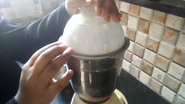 Apple Banana Milkshake With Ice Cream