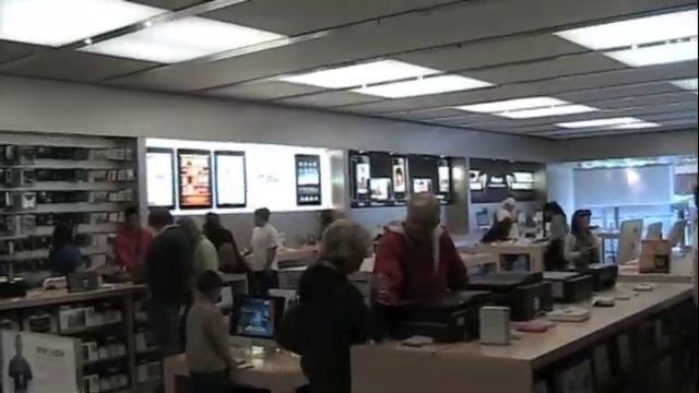 Apple Store Dancer!
